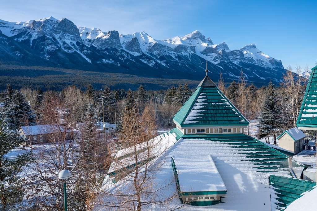 Pocaterra Inn & Waterslide Canmore Dış mekan fotoğraf