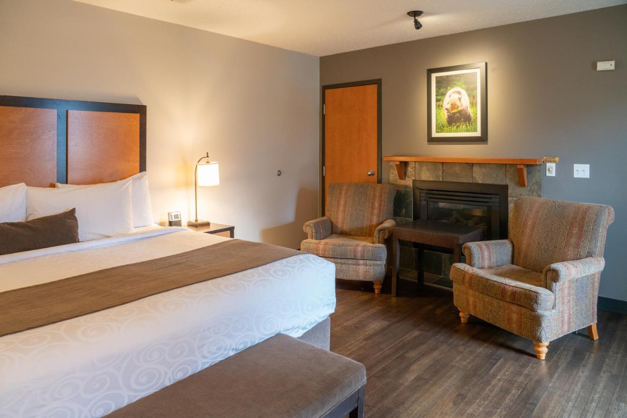 Pocaterra Inn & Waterslide Canmore Dış mekan fotoğraf