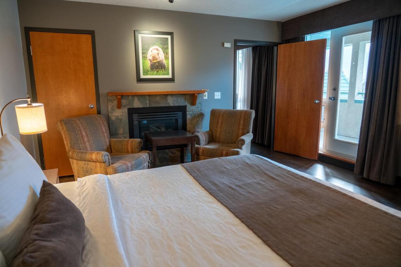 Pocaterra Inn & Waterslide Canmore Dış mekan fotoğraf